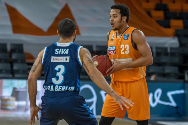 只有与球队 只有与球队